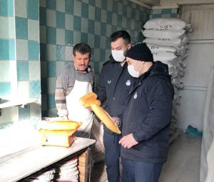 Yerköy Belediyesi zabıta ekipleri ilçe merkezinde bulunan fırınlara temiz ve