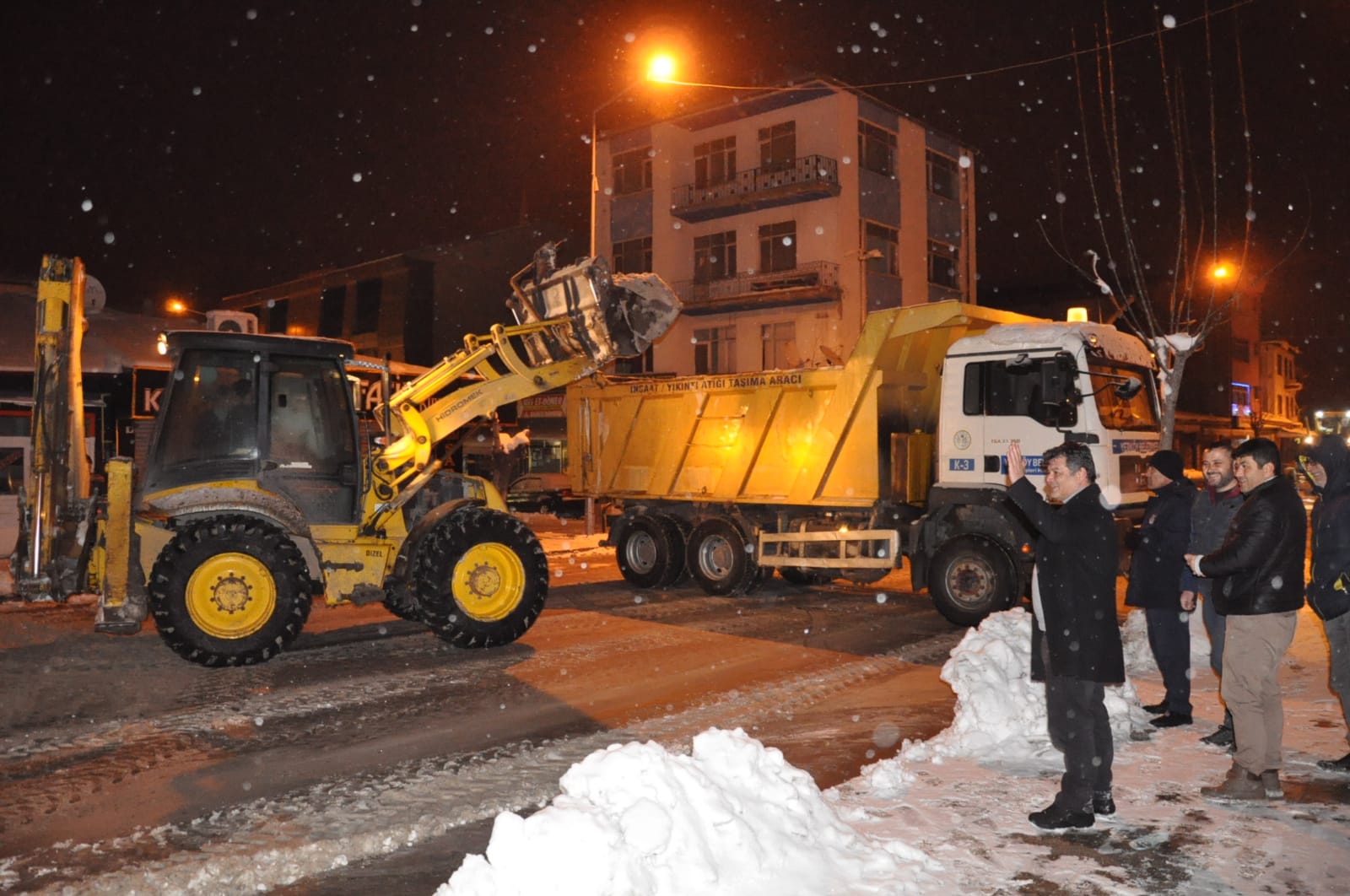 Yerköy ilçesinde etkili olan kar yağışı sebebiyle hayatın olumsuz yönde
