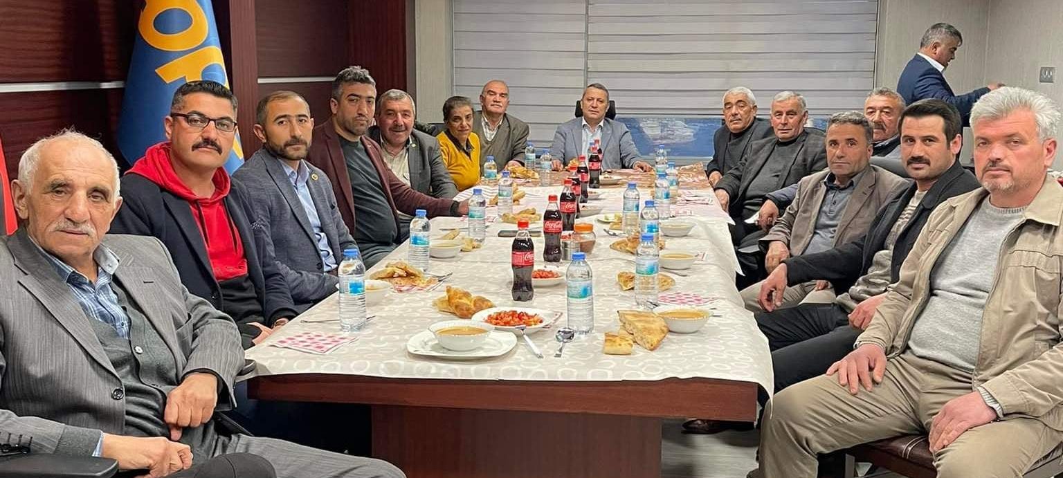 DEVA Partisi Yozgat İl Başkanı İsmail Yılmaz, Yerköy’de düzenlediği iftar