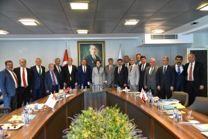 İYİ Parti Genel Başkanı Meral Akşener başkanlığında gerçekleştirilen belediye başkanları