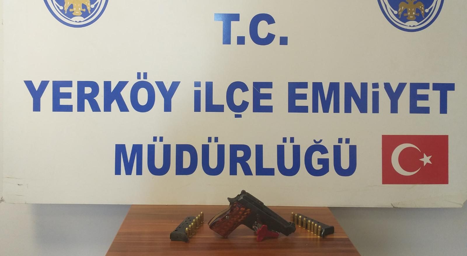 Yerköy İlçe Emniyet Müdürlüğü ekipleri, ilçe merkezinde yaptığı uygulamada 1