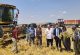 Başkan Yılmaz, tarlalarda hasat yapan çiftçileri ziyaret etti
