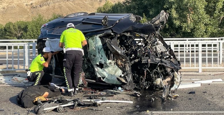 Yerköy’de trafik kazası: 3 ölü, 1 yaralı