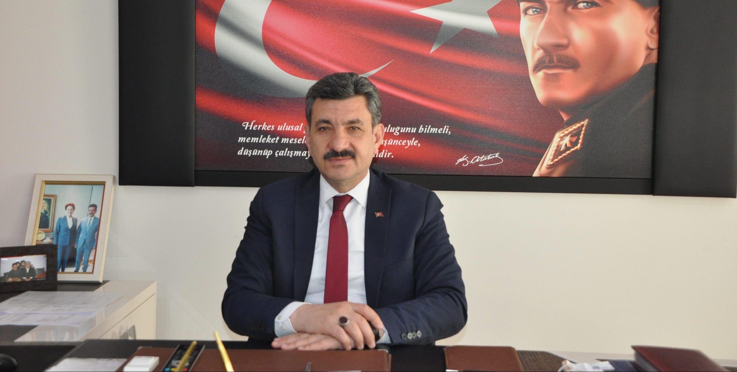 Yerköy Belediye Başkanı Ferhat Yılmaz, öğretmenlerin, tarih boyunca ve dünyanın