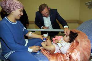 Sorgun ilçesinde bir apartmanın bodrum katında patlayan elektrik trafosu paniğe