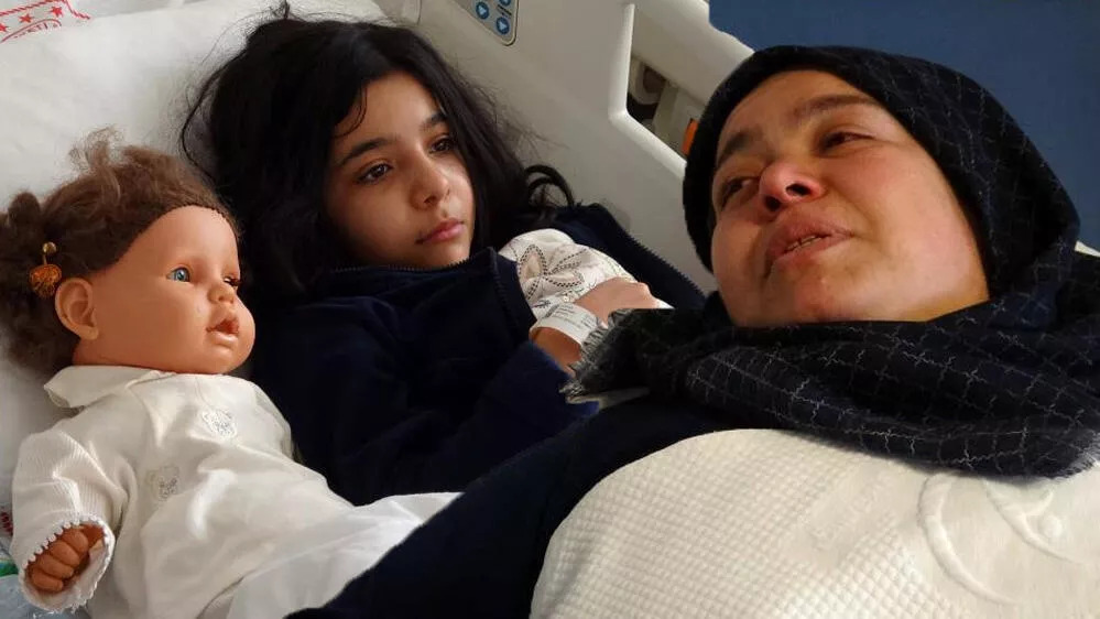 Adıyaman’daki 42 yaşındaki Ganime Topbaş, Kahramanmaraş’taki depremin enkazı altında ailesinin