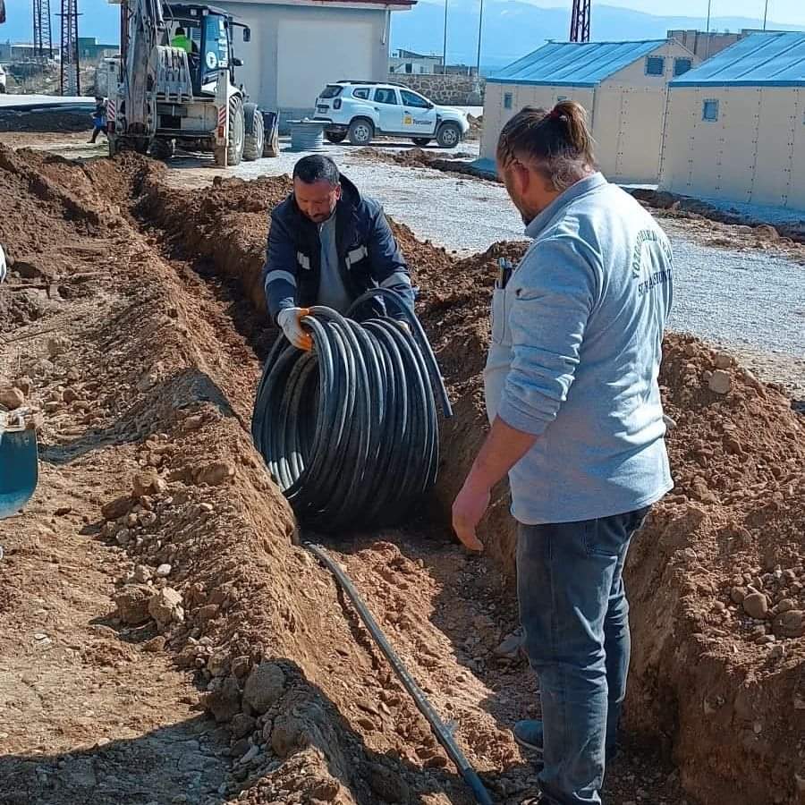 Yozgat Belediye Başkanı Celal Köse, deprem bölgesinde hazırladıkları çadır ve