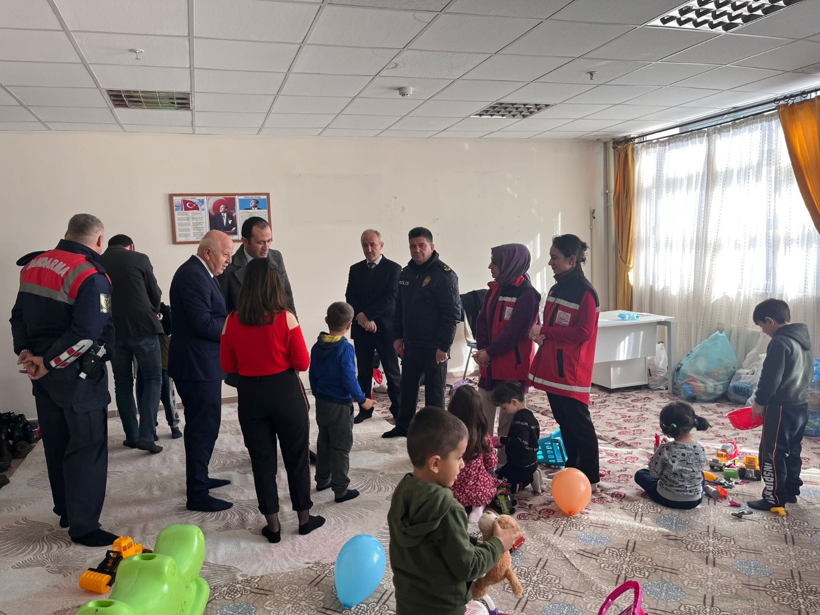 Kahramanmaraş merkezli depremlerin ardından depremzedelerin barınma ihtiyacını karşılamak için Akdağmadeni