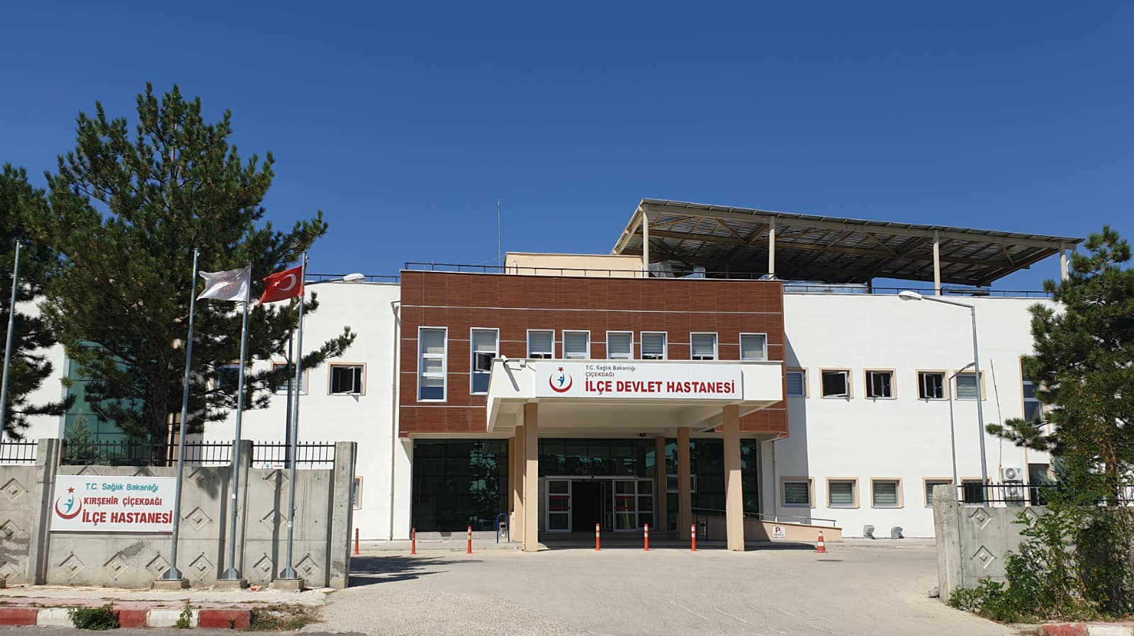 Çiçekdağı Belediye Başkanı Hasan Hakanoğlu, İlçe Devlet Hastanesi’ne yeni bir