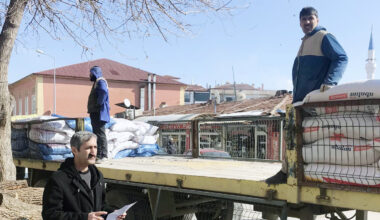 Yerköy’den deprem bölgesine 22 ton yem sevkiyatı yapıldı