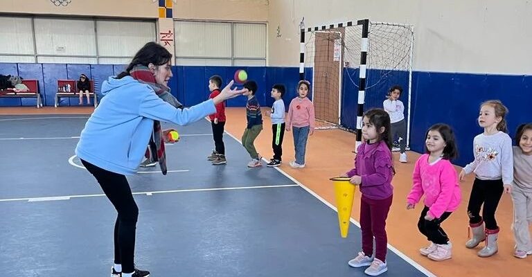 Çiçekdağı’nda Okul Öncesi ve İlkokul Öğrencilerine Yönelik Sportif Etkinliği
