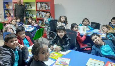 İbrahim Karaoğlanoğlu İlkokulu öğrencilerinden kütüphaneye ziyareti