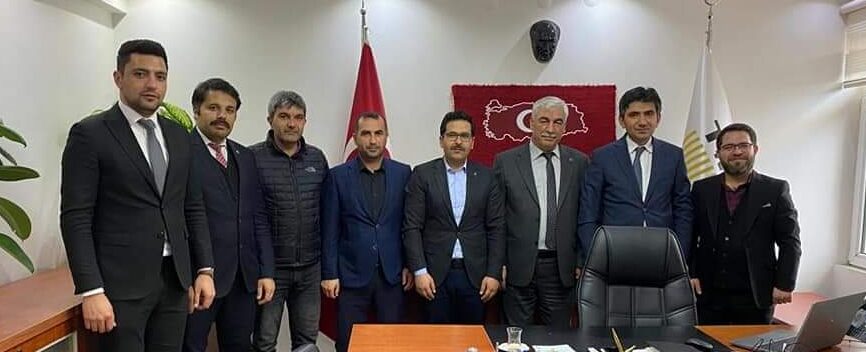 AK Parti Yerköy İlçe Başkanı Hacı Dereli, İlçe Kaymakamı Muharrem