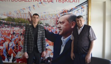 Boğazlıyan AK Parti İlçe Gençlik Kolları’nda Nöbet Değişimi Yapıldı
