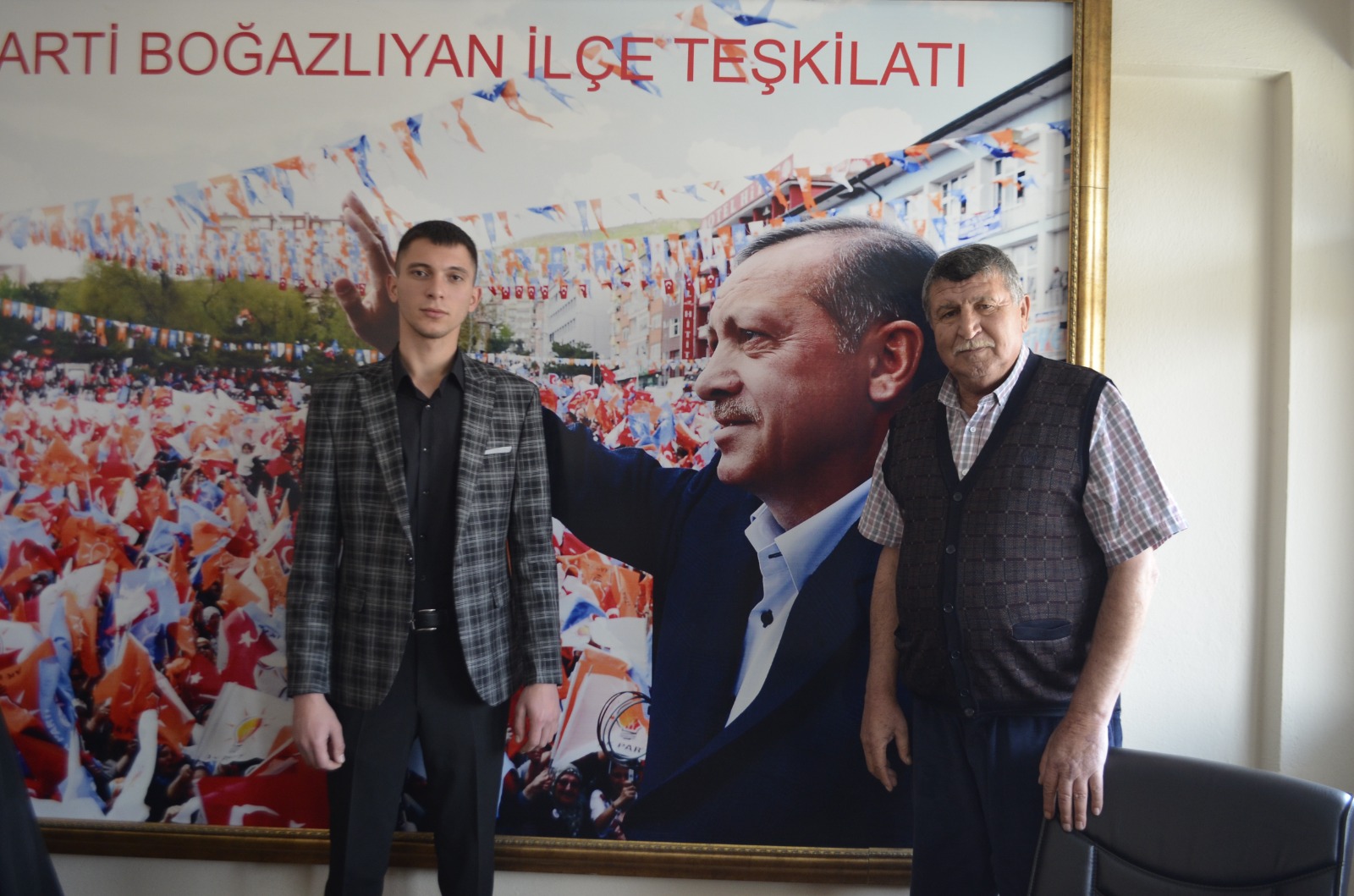 Boğazlıyan AK Parti İlçe Gençlik Kolları’nda nöbet değişimi yaşandı. AK