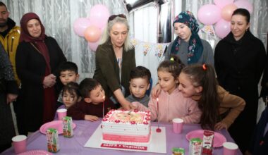 Yozgat’ta Depremzede 7 Yaşındaki Kıza Sürpriz Doğum Günü