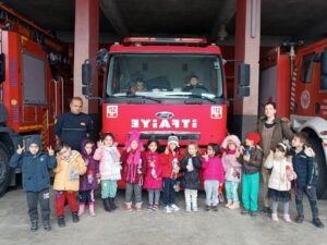   Yozgat Belediyesi İtfaiye Müdürlüğü, Anaokulu Öğrencilerini Ağırladı ve Yangına