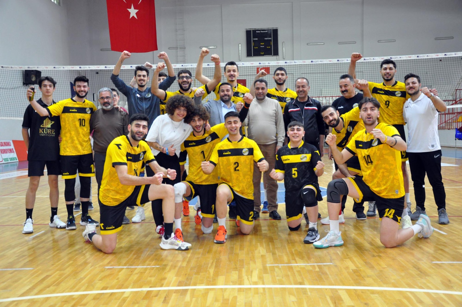 Yozgat’ın Sorgun ilçesinde faaliyet gösteren Sorgun Belediyespor Voleybol Takımı, Erkekler
