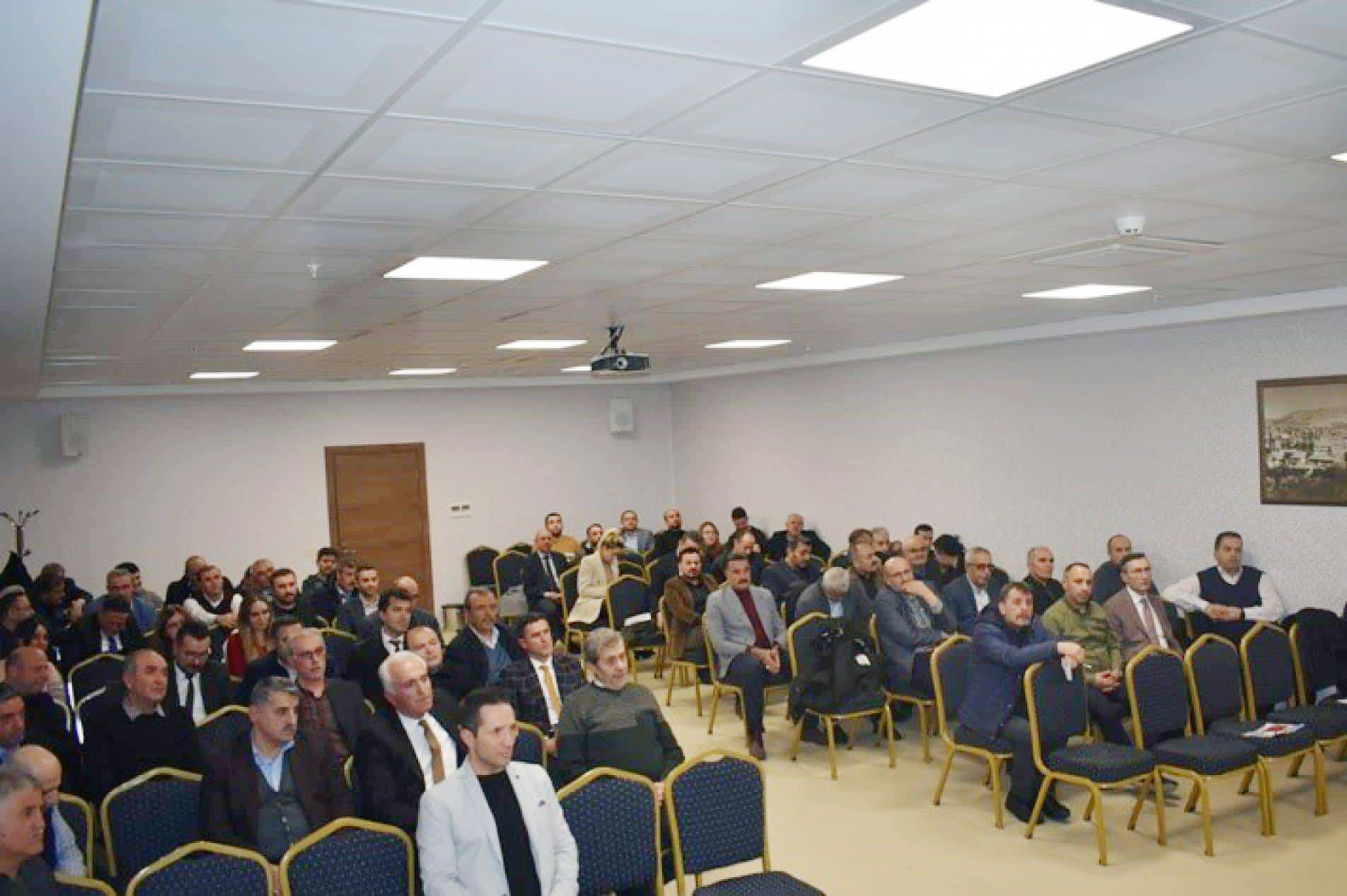 İl Milli Eğitim Müdürü Yusuf Yazıcı başkanlığında gerçekleştirilen toplantıda, deprem