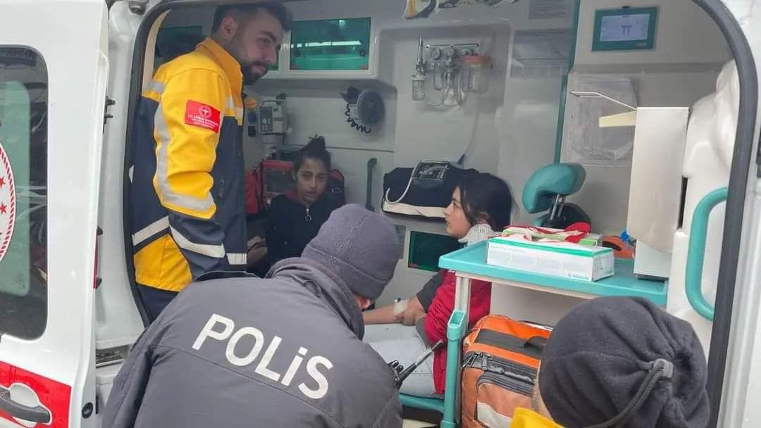 Yozgat’ta meydana gelen trafik kazasında, bir hafriyat kamyonu ile bir
