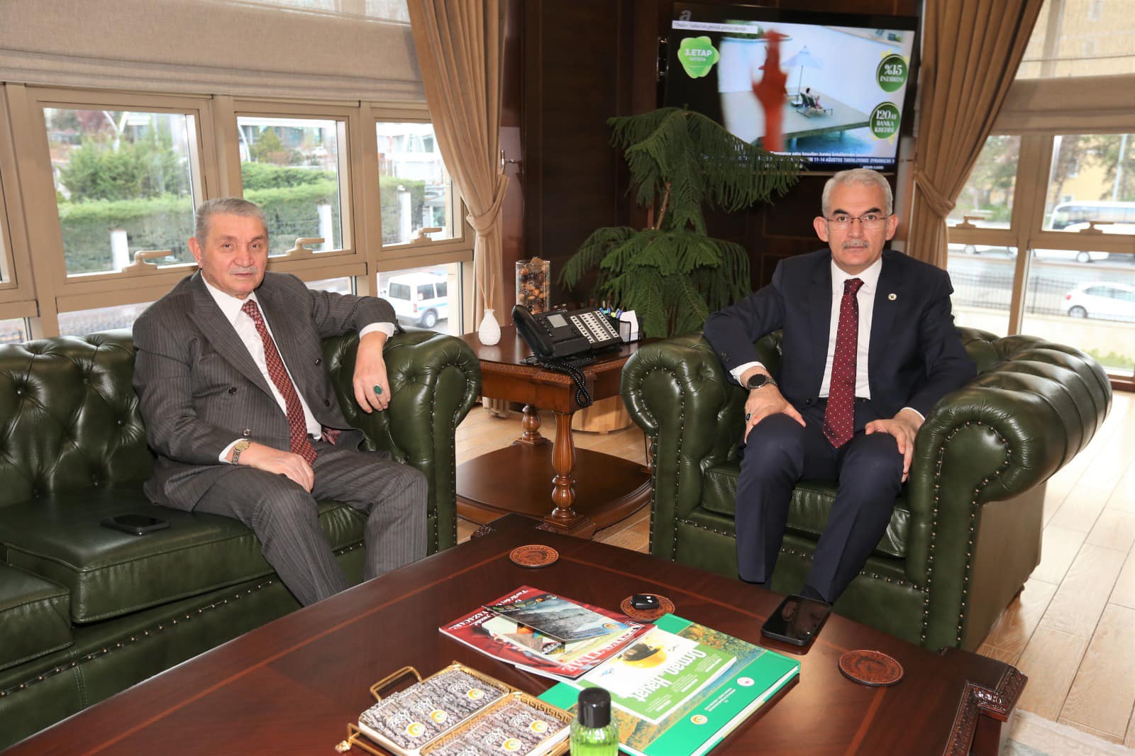 Öz Orman-İş Sendikası Genel Başkanı Settar Aslan, Orman Genel Müdürüyle