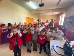 Akdağmadeni, Belekcehan İlkokulu öğrencilerine İlçe Tarım ve Orman Müdürlüğü personelleri