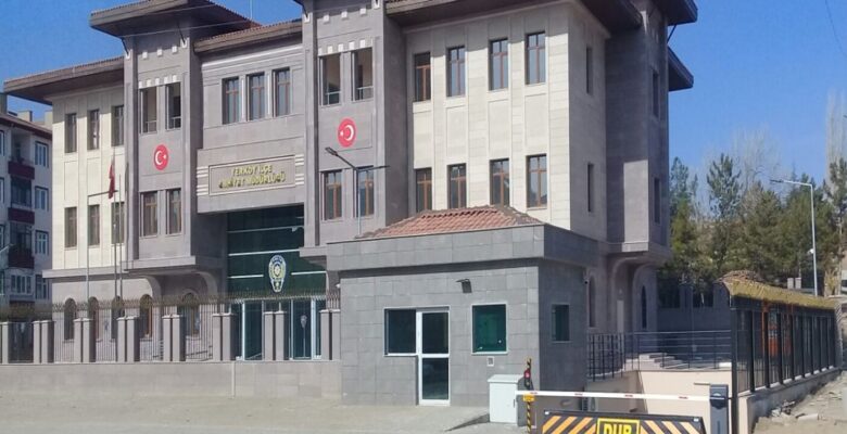 Yerköy’de Resmi Belgede Sahtecilik Suçundan Aranan Şahıslar Yakalandı