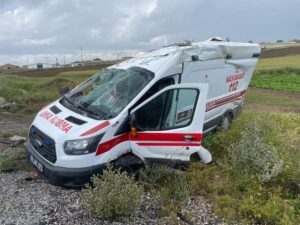 Yozgat’ın Çayıralan ilçesinde meydana gelen bir kaza sonucunda 112 ambulansı