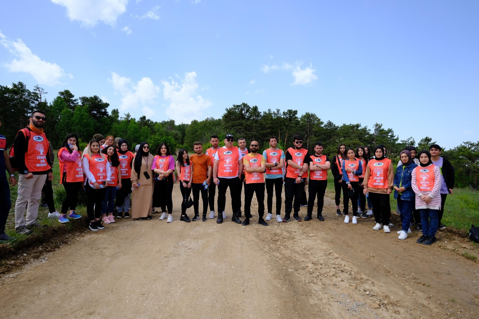 TEMA Vakfı Akdağmadeni’nde Doğa Yürüyüşü ve Çevre Temizliği Etkinliği İç Anadolu Bölgesi’nin en büyük ormanını içinde barındıran Yozgat’ın doğaya