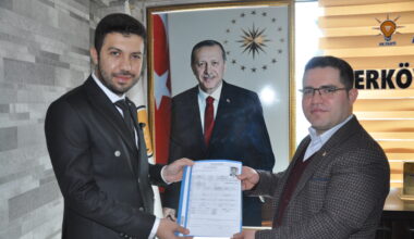Avukat Sadettin Uyar, Belediye Başkanlığı İçin AK Parti Aday Adaylığını Açıkladı