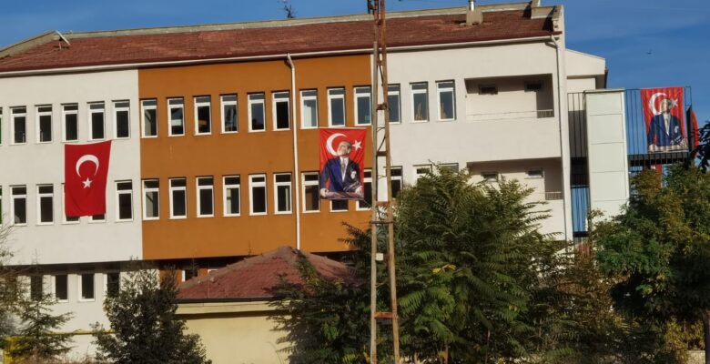 Yerköy Halk Eğitim Merkezinden, Açık Öğretim Liseleri Öğrencilerine E-Sınav Randevusu Duyurusu