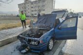 Yerköy’de seyir halindeki otomobil alev aldı, kullanılamaz hale geldi