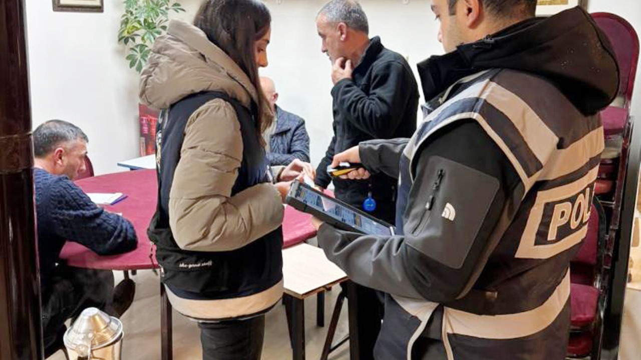 Yozgat İl Emniyet Müdürlüğü ekipleri, asayiş uygulamaları çerçevesinde vatandaşların huzur