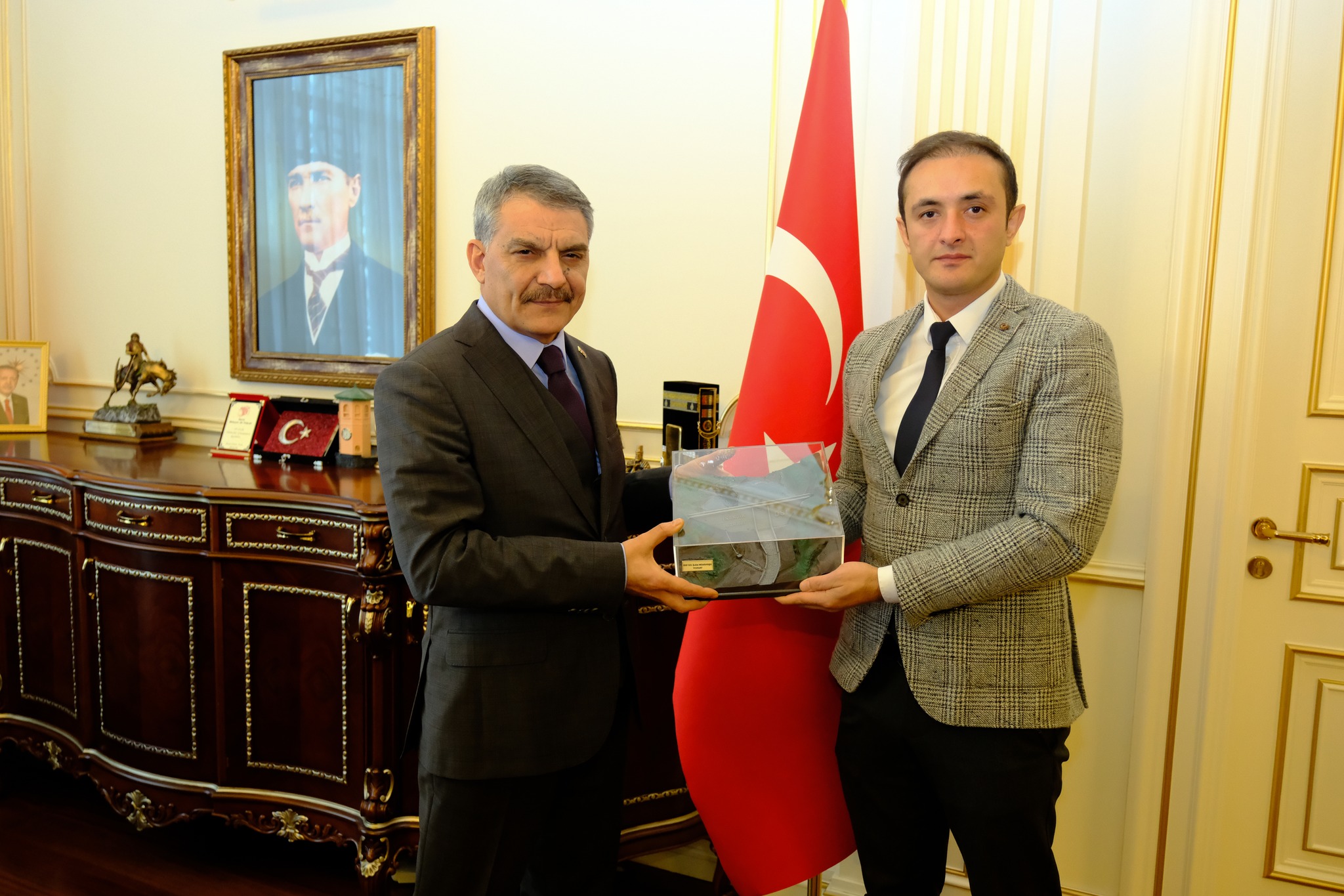 Yozgat DSİ 123. Şube Müdürü Nurettin Şenol, Yozgat Valisi Mehmet