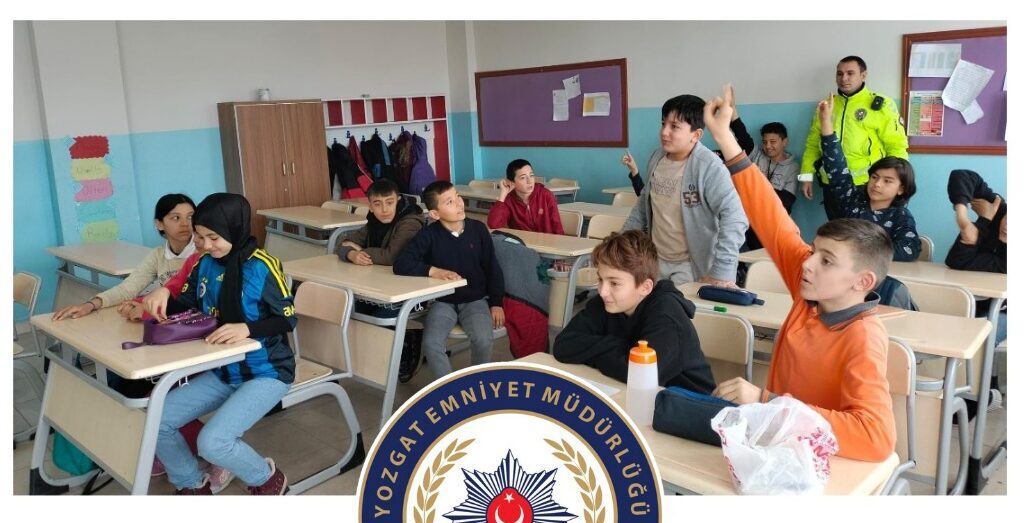 Yerköy Trafik Denetleme Büro Amirliği personelleri, Nurdoğdu Ortaokulu’nda trafik bilinci
