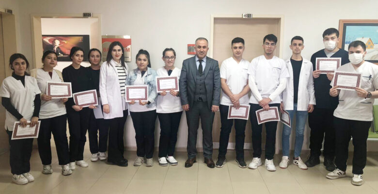 Yerköy Devlet Hastanesi’nde, Staj Yapan Öğrencilere Teşekkür Belgesi