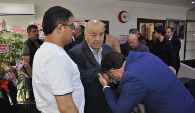 Belediye Başkanı Arslan, ilçe halkı ve belediye personeliyle bayramlaştı