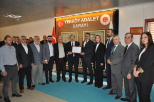 Yerköy Belediye Başkanı seçilen Avukat Fatih Arslan, mazbatasını aldı