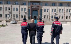 Jandarma Yerköy’de operasyon düzenledi, 3 kişi gözaltına alındı