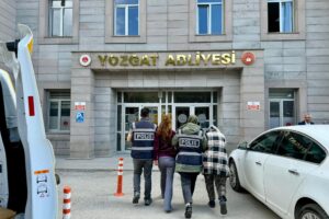Yerköy ilçemizde, dil düşürerek hırsızlık yapan iki kadın yakalandı