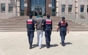 Yozgat İl Jandarma Komutanlığı ekipleri, uyuşturucu madde kullanan ve satan