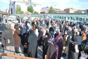 Yerköy’den hacı adayları, Molla Hüsrev Camii’nde düzenlenen törenle dualarla kutsal
