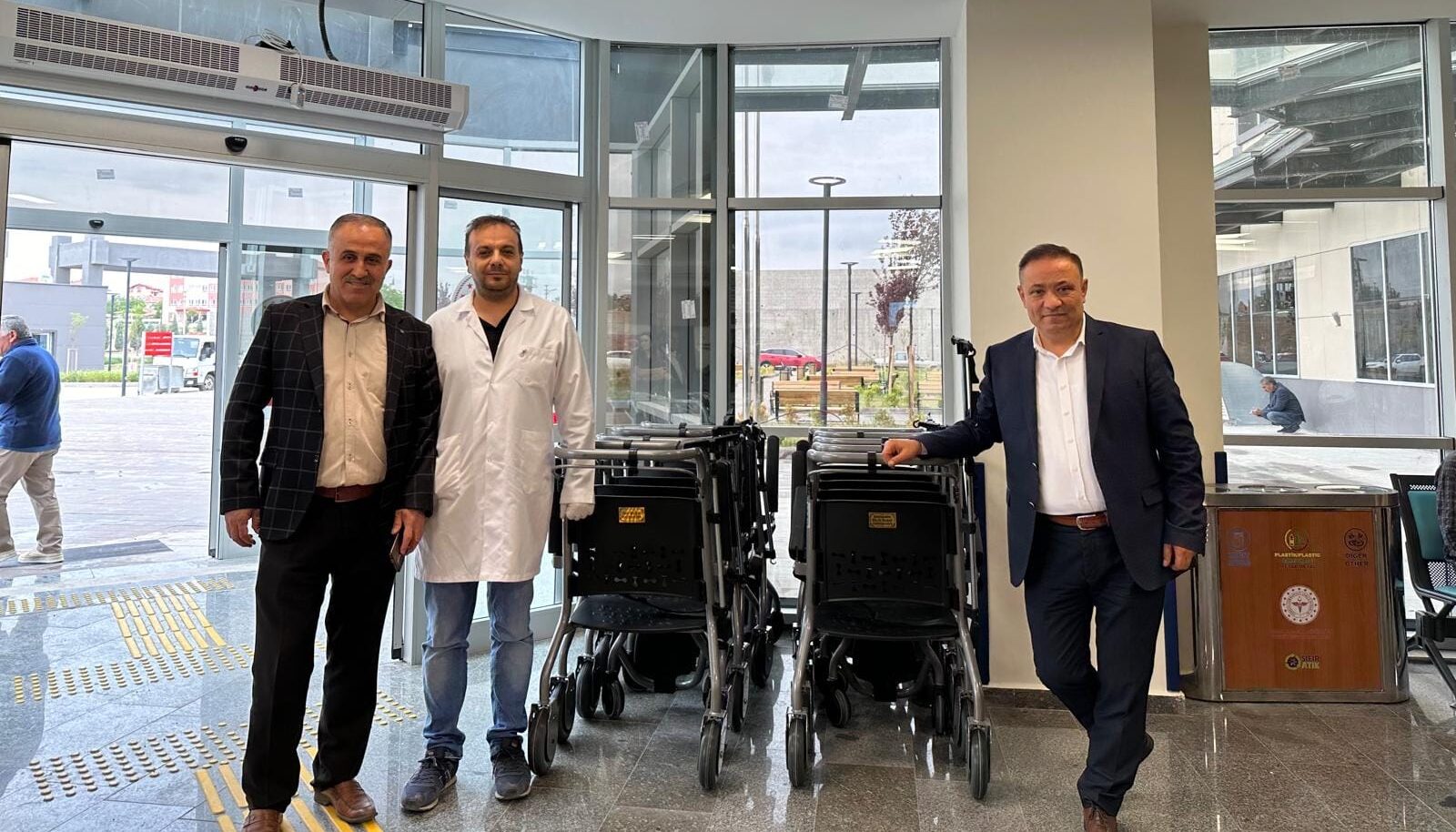 Yerköy Devlet Hastanesi’ne, Kahraman Çelik Makas Firması Sahibi Kahraman Sayan