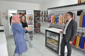 Yerköy Belediye Başkanı Av. Fatih Arslan, ilçe esnaflarını iş yerlerinde