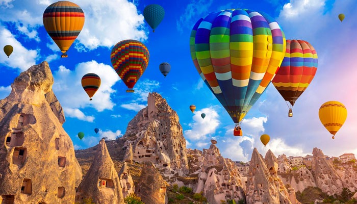 Sıcak hava balonları, doğayla iç içe ve benzersiz bir uçuş