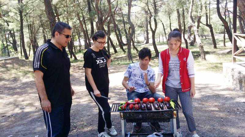 Yozgat’taki Çamlık Milli Parkı, Kurban Bayramı tatilinde piknik yaparak dinlenmek