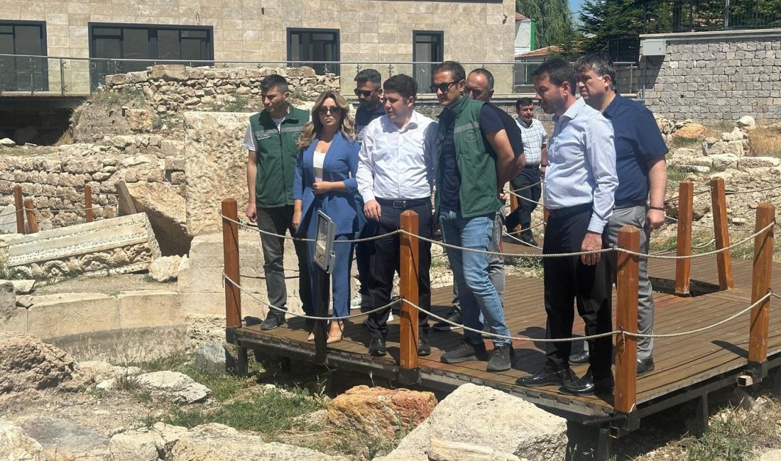 Sarıkaya ilçesinde bulunan tarihi Roma Hamamı’nda önemli incelemeler gerçekleştirildi.