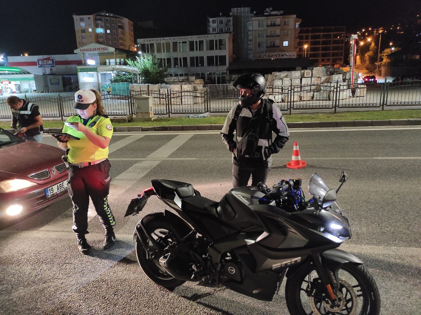 Yozgat İl Emniyet Müdürlüğü, il genelinde başarılı güvenlik operasyonlarına imza