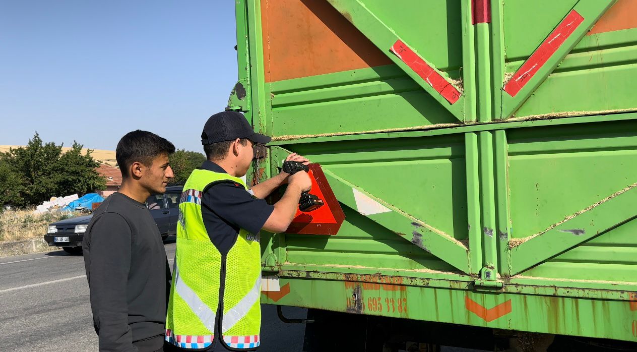 Yozgat Trafik Jandarması, il genelinde sorumluluk sahasında bulunan karayollarında, mevsimsel