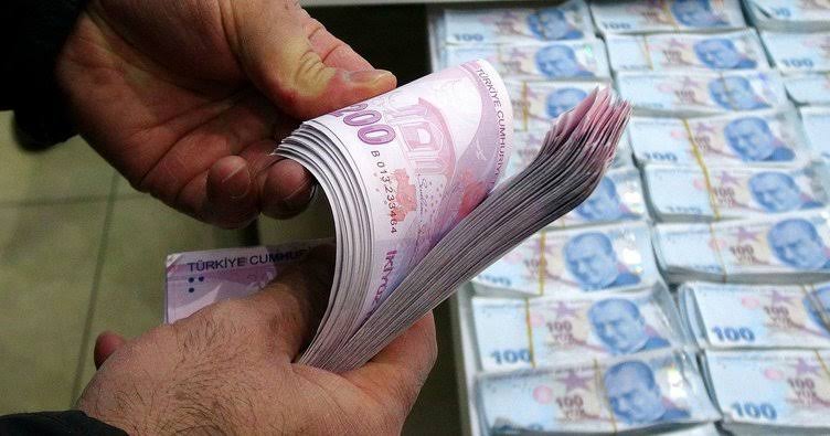 Burdur’un Çavdır ilçesinde yapılan bir operasyonda tefecilik yaptıkları tespit edilen